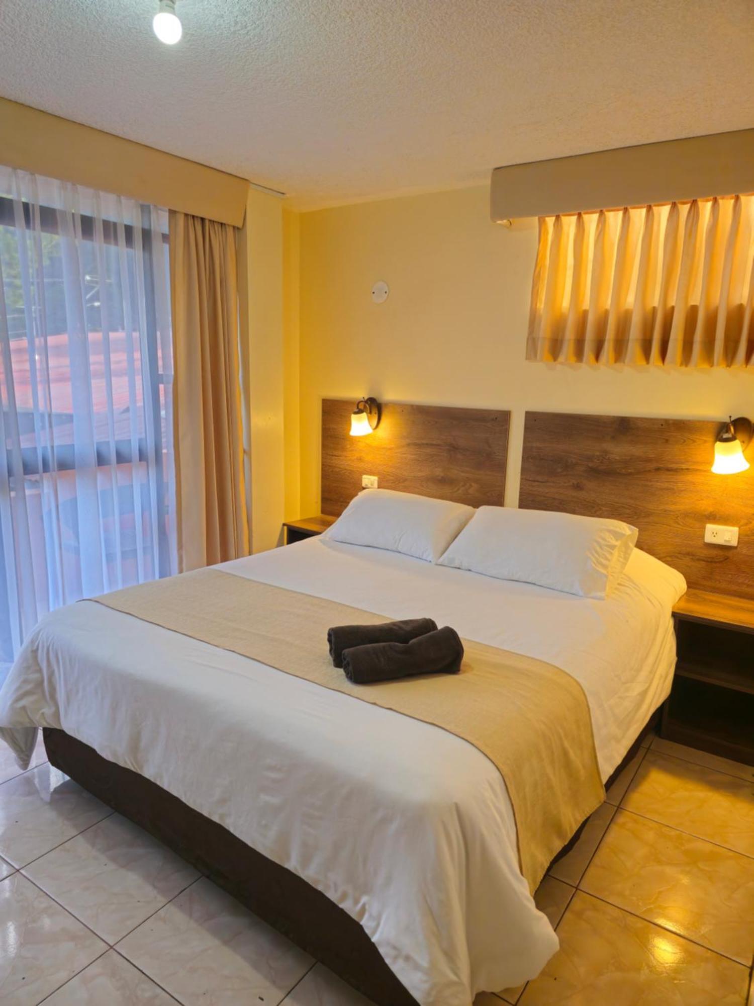 Hotel Tungurahua Banos  Exterior photo