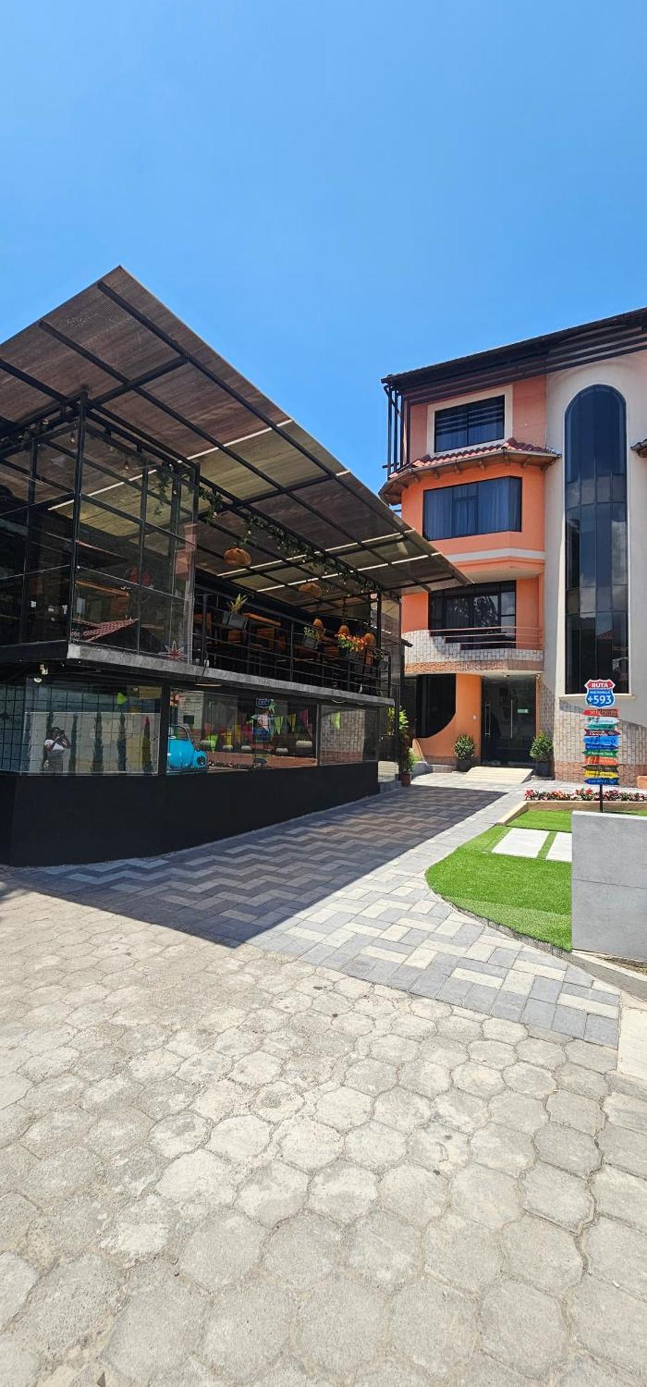 Hotel Tungurahua Banos  Exterior photo